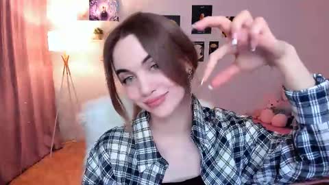 Tessa online show from February 2025 09:46:01 PM