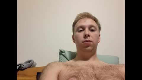 Snapshot of meow732 chatting on November 2025 09:04:01 AM meow732 online show from November 2025 09:04:01 AM