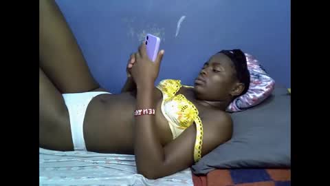 merlin_queen online show from December 2025 12:16:02 AM