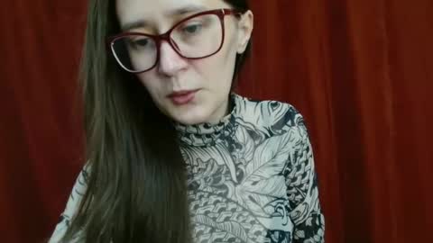 Snapshot of mesmerizing_hypn0_goddess chatting on October 2025 07:38:02 AM Jessica online show from October 2025 07:38:02 AM