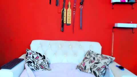 Mia sophiia online show from January 2025 01:50:01 AM