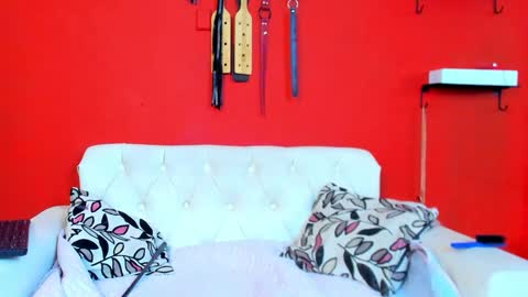 Mia sophiia online show from January 2025 04:52:01 AM