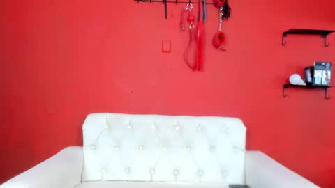 Mia sophiia online show from February 2025 05:15:01 AM