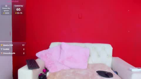 Mia sophiia online show from March 2025 07:12:02 AM