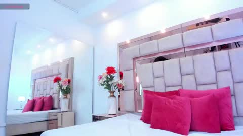 miadiamondd online show from February 2025 10:59:02 PM