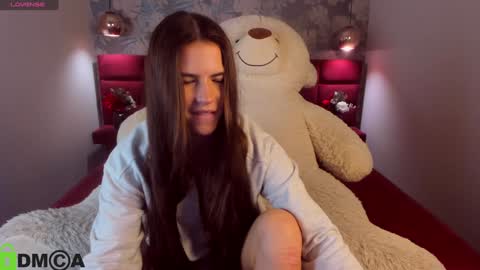 Mia online show from January 2025 08:36:01 AM