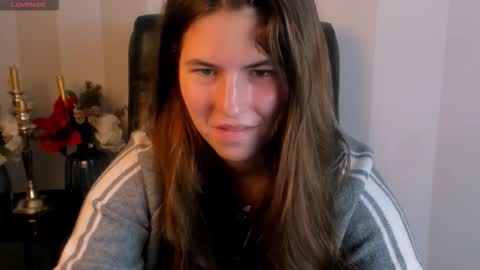 Mia online show from September 2025 06:49:01 AM