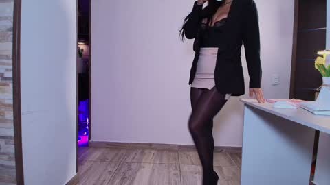 My name is Mia  Please say hello I like to chat with you. If you have requests or dirty talk please use tip online show from December 2024 12:27:02 PM