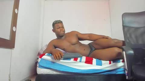 Snapshot of michael_smitht chatting on December 2025 09:09:01 PM Michael online show from December 2025 09:09:01 PM