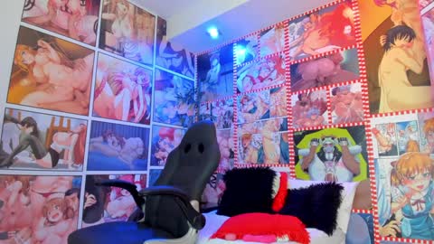 michel_lopez18 online show from December 2024 02:10:02 PM