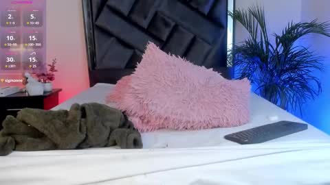 michelle echeverry online show from December 2024 10:12:01 PM