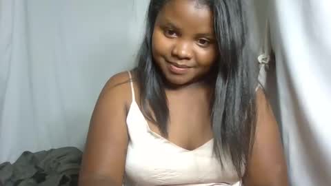 Snapshot of michou61 chatting on December 2025 07:20:02 PM michou61 online show from December 2025 07:20:02 PM