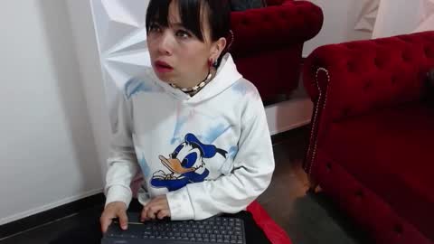 Mid online show from September 2025 08:22:02 PM