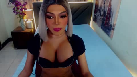 Snapshot of midnightscentxx chatting on September 2025 06:18:01 AM KATE online show from September 2025 06:18:01 AM