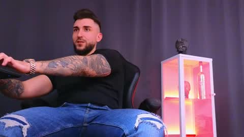 MightyAaron online show from January 2025 02:35:01 PM