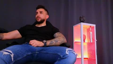 MightyAaron online show from January 2025 10:52:02 AM