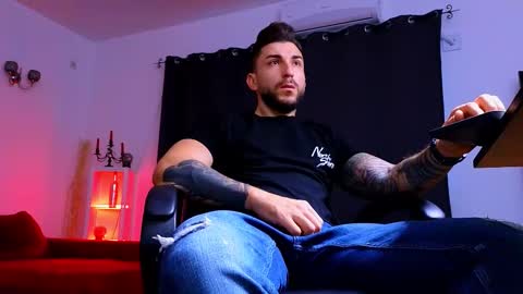 MightyAaron online show from September 2025 04:03:02 AM