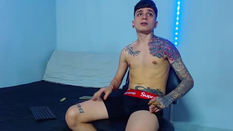 Mike IMDEPENDIENT MODEL online show from December 2024 02:17:01 AM