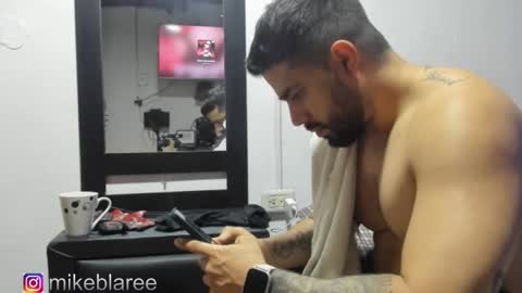 Snapshot of mikeblaree chatting on October 2025 05:57:02 PM mikeblaree online show from October 2025 05:57:02 PM