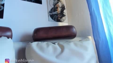 Snapshot of mikeblaree chatting on November 2025 06:55:02 PM mikeblaree online show from November 2025 06:55:02 PM