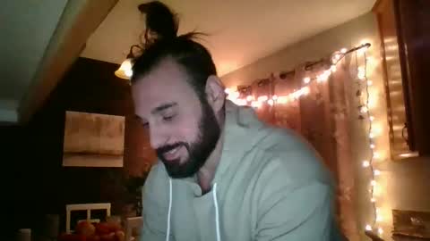 Snapshot of mikeylikey91 chatting on January 2025 05:05:01 AM mikey online show from January 2025 05:05:01 AM