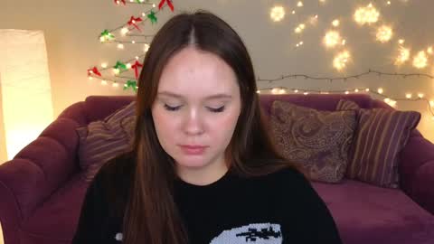 Mikki online show from December 2024 09:43:01 PM