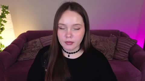 Mikki online show from February 2025 11:05:01 PM