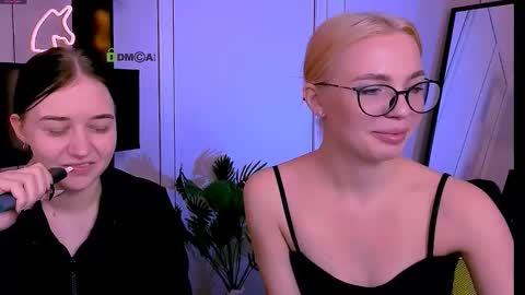 Snapshot of miki_ti chatting on October 2025 09:35:02 AM miki_ti online show from October 2025 09:35:02 AM