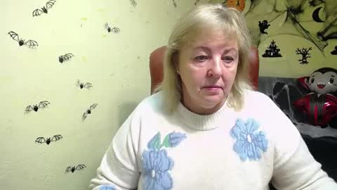 Snapshot of milenawedxy chatting on October 2025 06:48:01 AM Milena online show from October 2025 06:48:01 AM