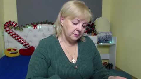 Snapshot of milenawedxy chatting on December 2025 06:07:02 AM Milena online show from December 2025 06:07:02 AM