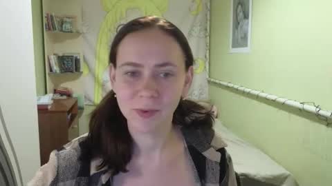 Mila online show from September 2025 03:38:01 PM