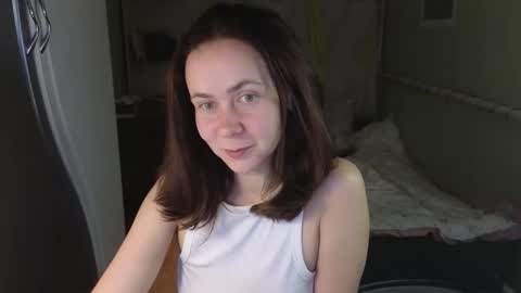 Mila online show from September 2025 03:17:01 PM