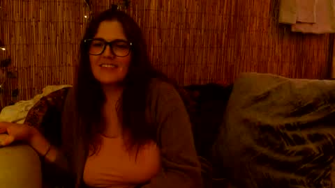 Snapshot of mindymounds chatting on October 2025 11:38:01 AM Mindy online show from October 2025 11:38:01 AM