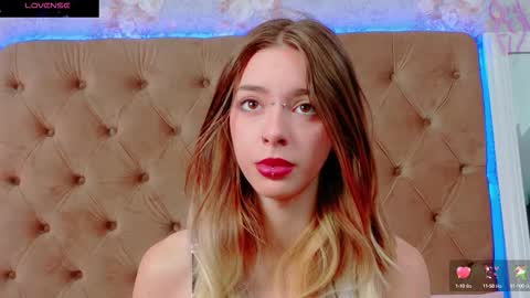 Snapshot of mira_lynxx chatting on October 2025 04:13:01 AM mira_lynxx online show from October 2025 04:13:01 AM