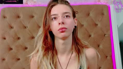 Snapshot of mira_lynxx chatting on November 2025 05:17:01 AM mira_lynxx online show from November 2025 05:17:01 AM