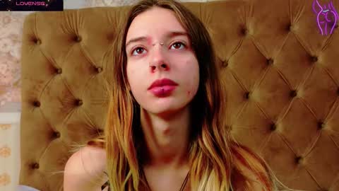 Snapshot of mira_lynxx chatting on November 2025 01:52:02 AM mira_lynxx online show from November 2025 01:52:02 AM