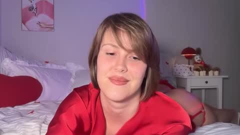 Shelley online show from December 2025 05:00:01 PM