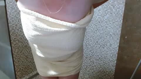 Snapshot of mishakiss34 chatting on October 2025 06:50:02 PM Misha online show from October 2025 06:50:02 PM