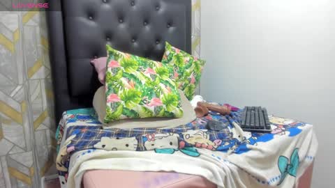 miss_big_ass21 online show from January 2025 08:05:01 AM