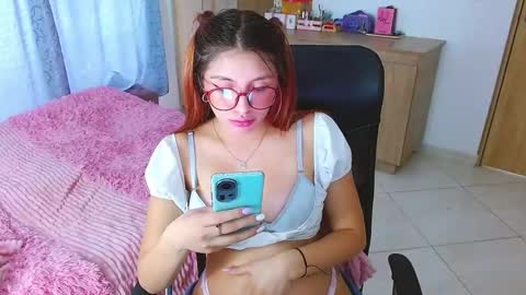 Isabella online show from March 2025 09:48:02 PM