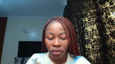 Miss Kiarrafit online show from February 2025 01:11:02 PM