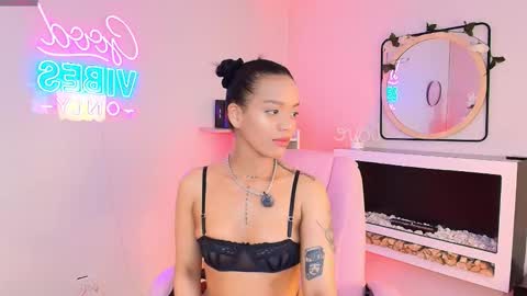 Miss koko online show from November 2025 08:42:01 PM