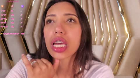 Veronica summer  7AM to 1500 PM hour GMT-5 online show from December 2024 05:58:02 PM