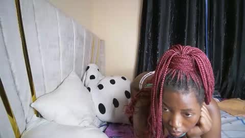 Snapshot of miss_worldfire chatting on October 2025 06:13:02 AM miss_worldfire online show from October 2025 06:13:02 AM