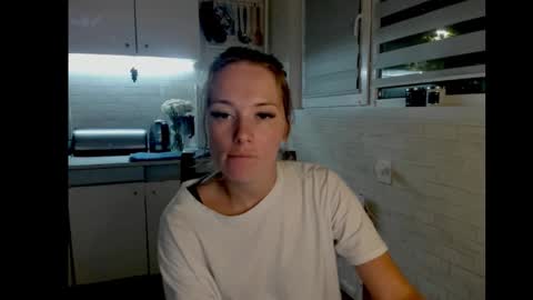 miss_you20 online show from September 2025 06:51:02 PM