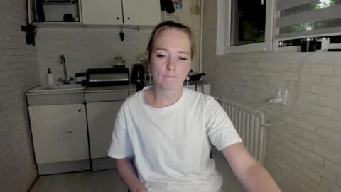 miss_you20 online show from September 2025 09:26:02 PM
