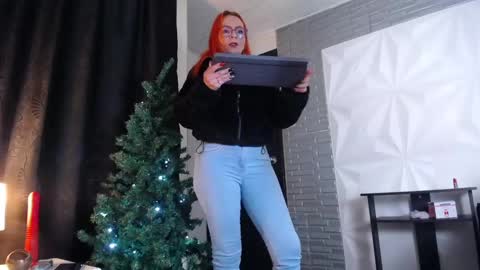 Angela online show from December 2024 02:21:01 PM