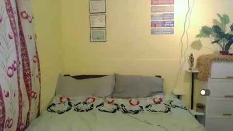 Snapshot of missindependent999 chatting on November 2025 02:00:02 AM jj online show from November 2025 02:00:02 AM