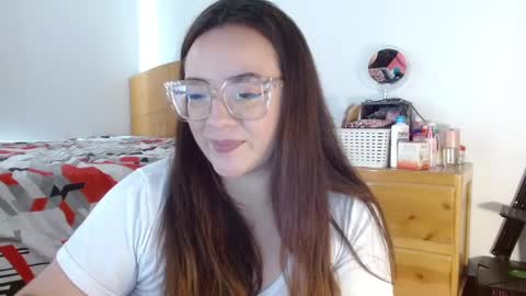 eva   online show from February 2025 02:24:01 PM