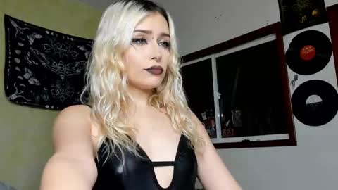 Miss Luna online show from March 2025 01:36:02 AM